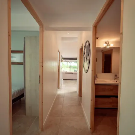 فيلة Maison Vu En Premiere Ligne Du De Avec Terrain De Tennis Privatif لاكانو