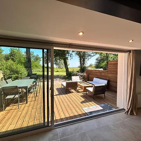 Maison Vu En Premiere Ligne Du De Avec Terrain De Tennis Privatif Villa Lacanau