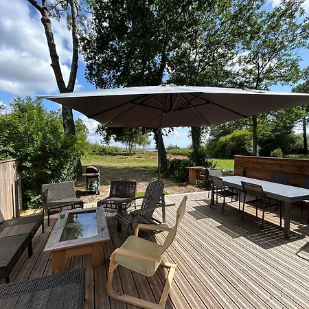 Maison Vu En Premiere Ligne Du De Avec Terrain De Tennis Privatif *