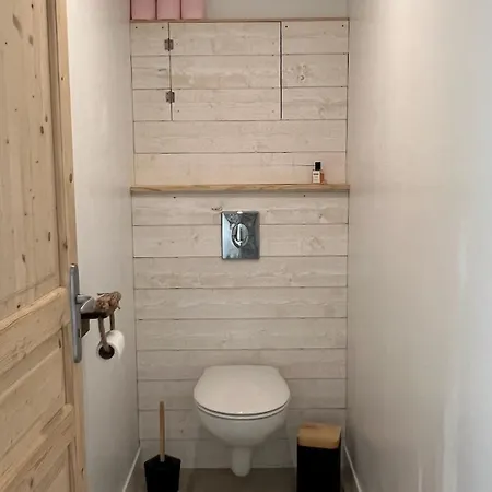 Maison Vu En Premiere Ligne Du De Avec Terrain De Tennis Privatif * לאקאנו