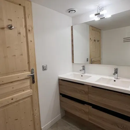 Maison Vu En Premiere Ligne Du De Avec Terrain De Tennis Privatif Βίλα *