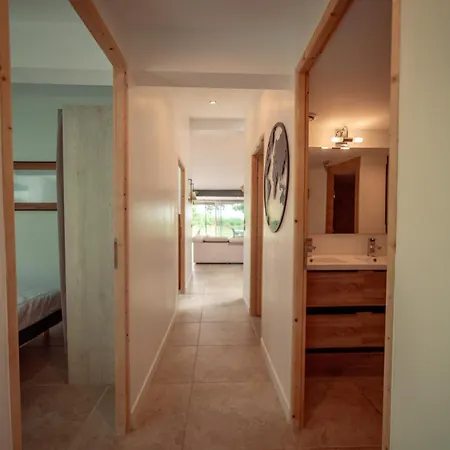 Maison Vu En Première Ligne Du De Avec Terrain De Tennis Privatif Villa