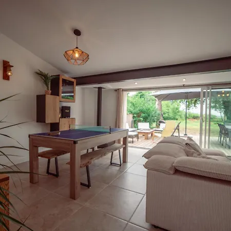 Maison Vu En Premiere Ligne Du De Avec Terrain De Tennis Privatif לאקאנו