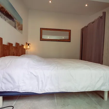 Villa Maison Vu En Première Ligne Du De Avec Terrain De Tennis Privatif
