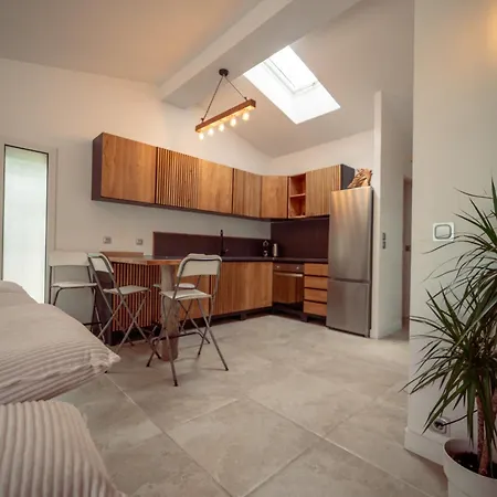 Maison Vu En Première Ligne Du De Avec Terrain De Tennis Privatif