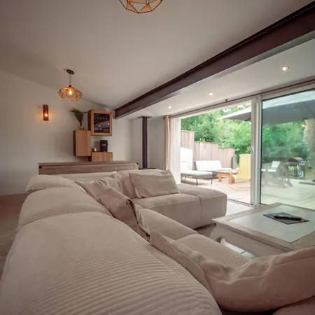 Maison Vu En Premiere Ligne Du De Avec Terrain De Tennis Privatif