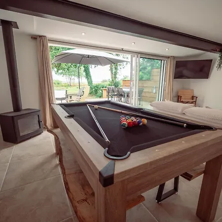 Maison Vu En Première Ligne Du De Avec Terrain De Tennis Privatif Villa